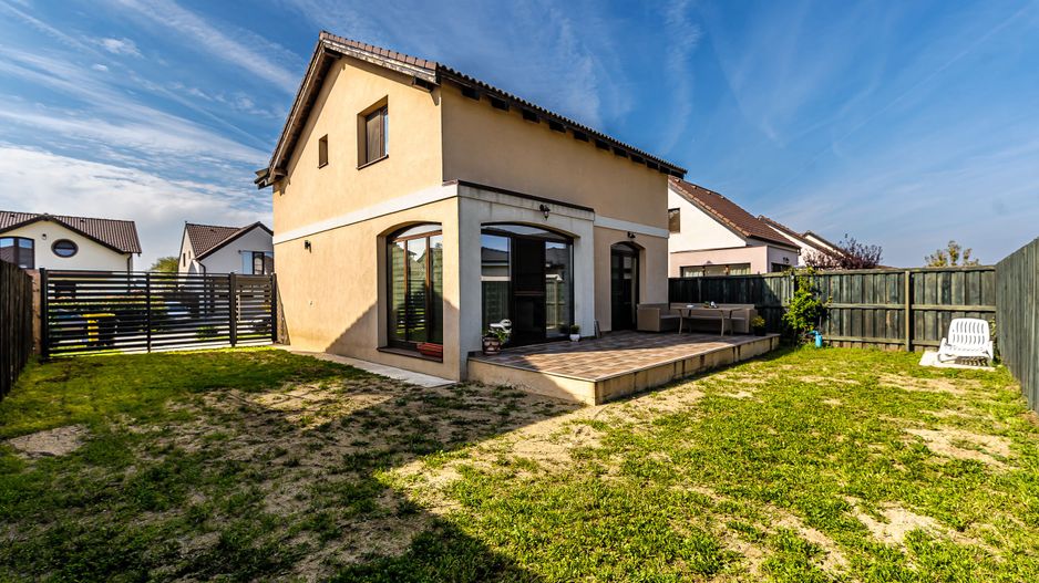 Proprietate VANDUTA! Casa mobilată și utilată. Westfield, Arad. - Poză 4