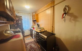 Apartament 4 camere semidecomandat - Poză 9