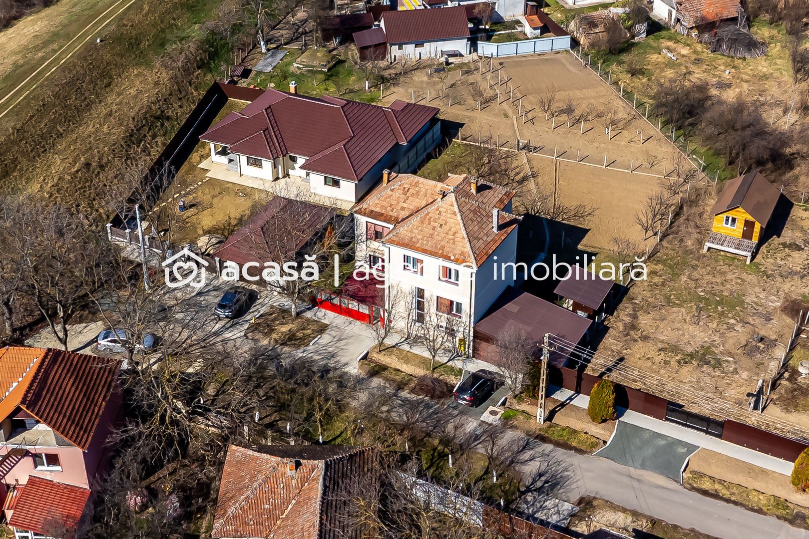 Preț NOU! Casa P+2 în zona centrală Chișineu-Criș - Poză 1