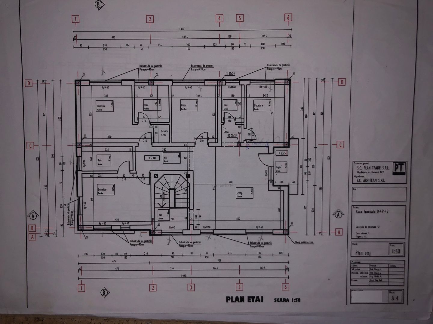 9 camere, 5 bai, spatiu hobby, gradina, garaj,locatie buna - Schiță 16