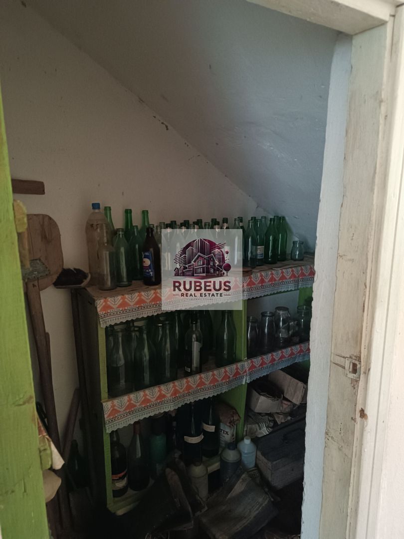 Casă solidă în Orșova, S+P+E, 220 mp, teren 284 mp - Poză 10