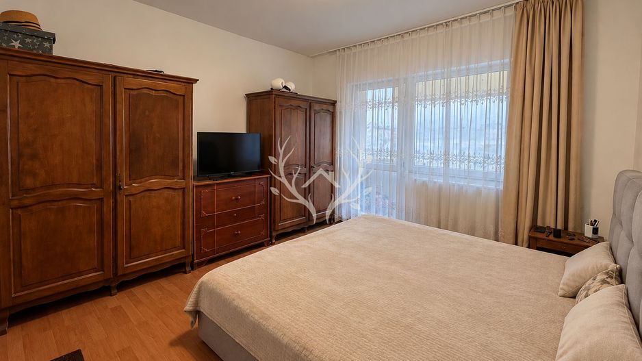Apartament spatios cu 4 camere, zona centrala Apahida - Poză 2