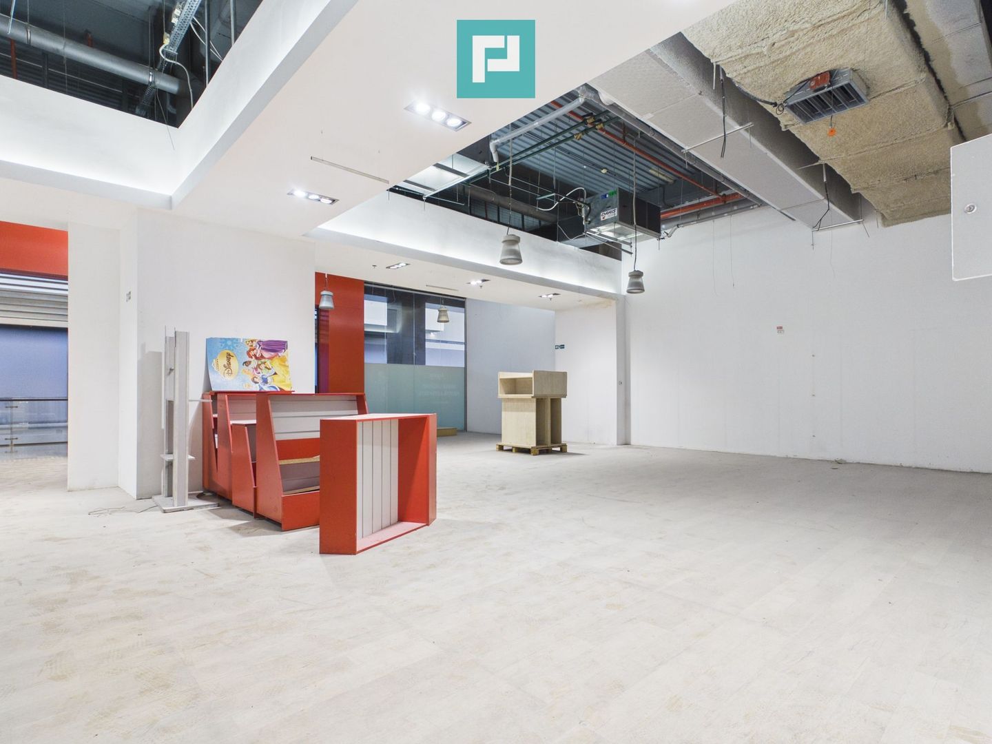 Spațiu comercial premium 220mp Agora Arad - Poză 10