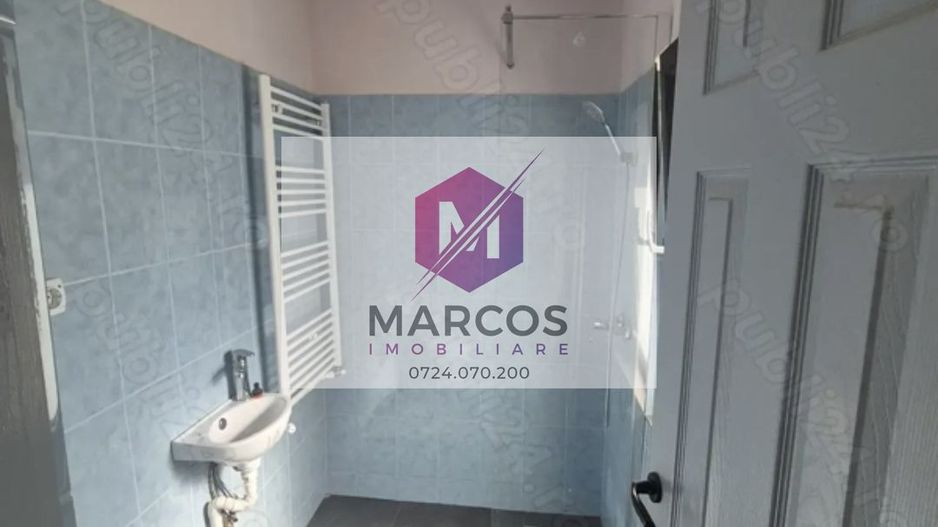 Vand casa in zona Blocului 800 - Poză 6