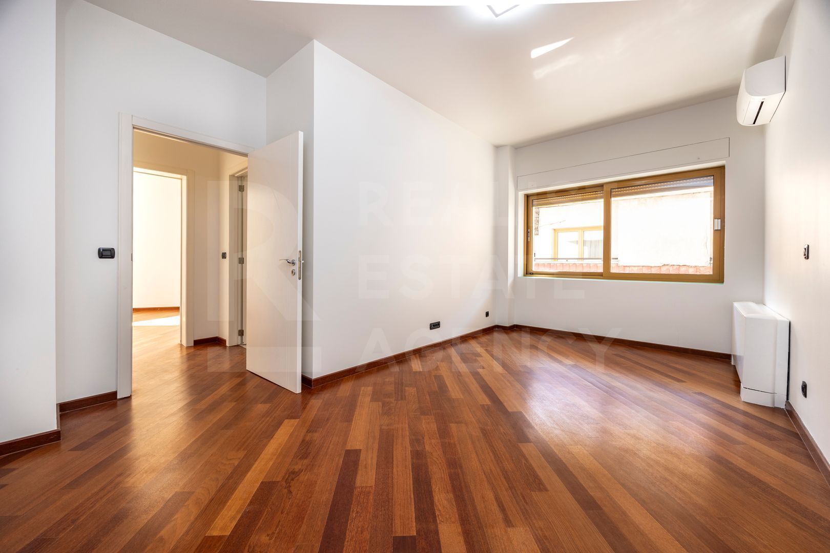 Penthouse, Jean Monnet Residence, București - Poză 11