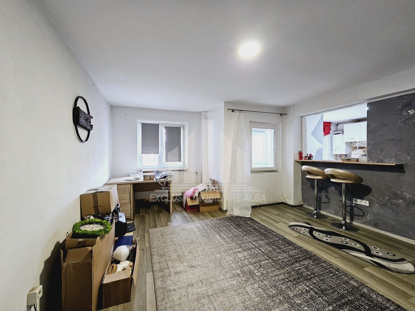 Apartament cu 3 camere decomandate - Poză 2