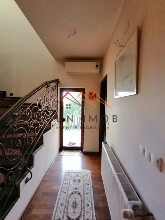 Vila P+E+M, an 2012, 6 camere, ultracentral, finisaje lux, Ploiesti,PH - Poză 29