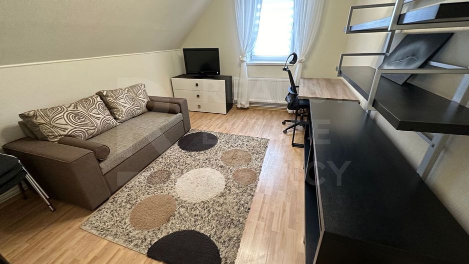 Chirie, apartament 4 camere, strada Codrul Cosminului, Centru - Poză 2