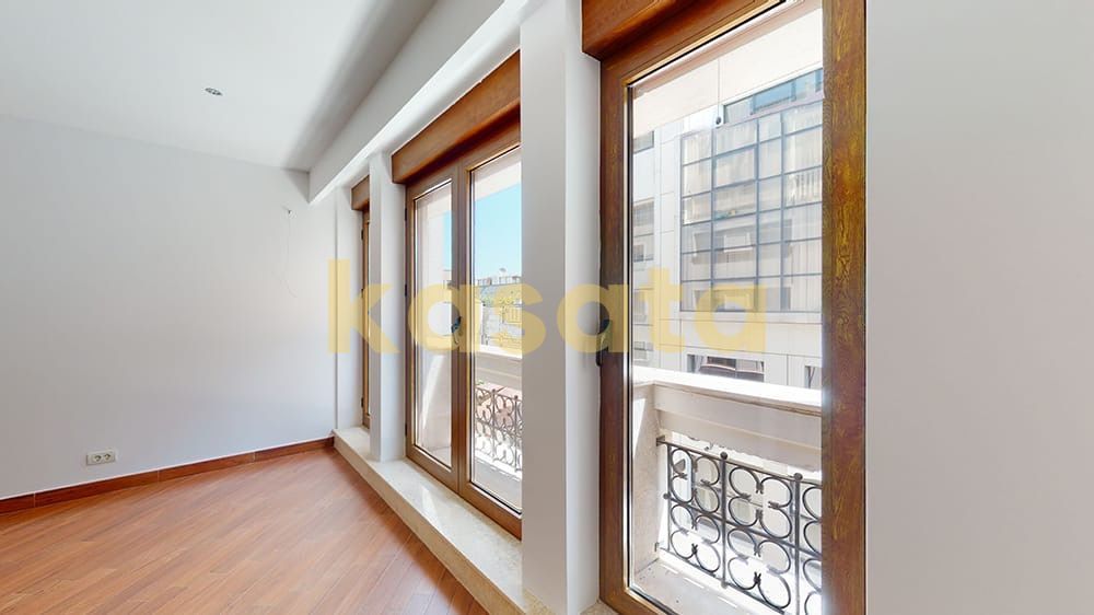 OPORTUNITATE | APARTAMENT 3 CAMERE | DOROBANTI | BLOC NOU - Poză 2