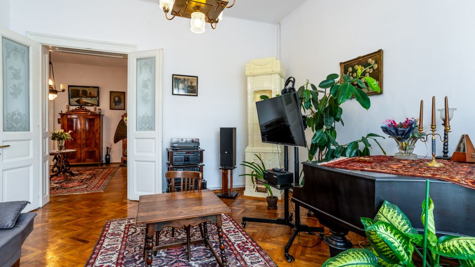 Vila interbelica in Andrei Muresanu - Poză 1