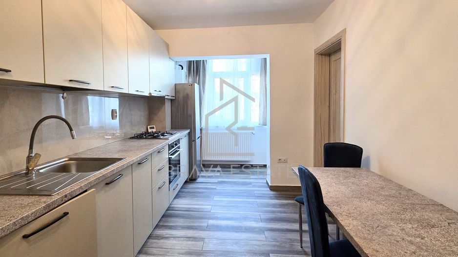 Apartament 2 camere, 65mp, decomandat, intermediar, strada Lacul Roșu - Poză 1