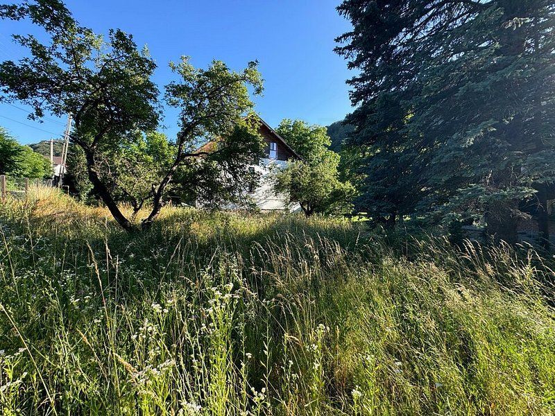 Teren Intravilan 555 mp de Vânzare Bran – Central | 23.28 m Deschidere Stradala - Poză 3