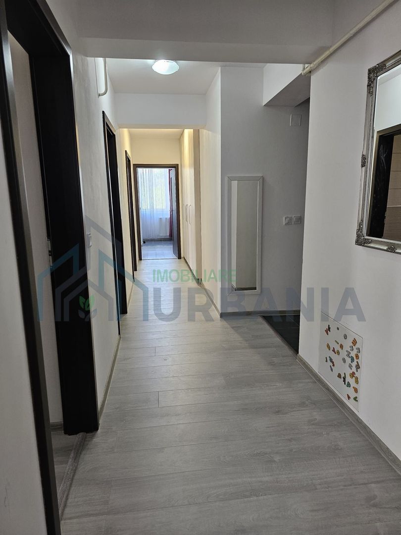 Vand Apartament 3 camere decomandat - Poză 3
