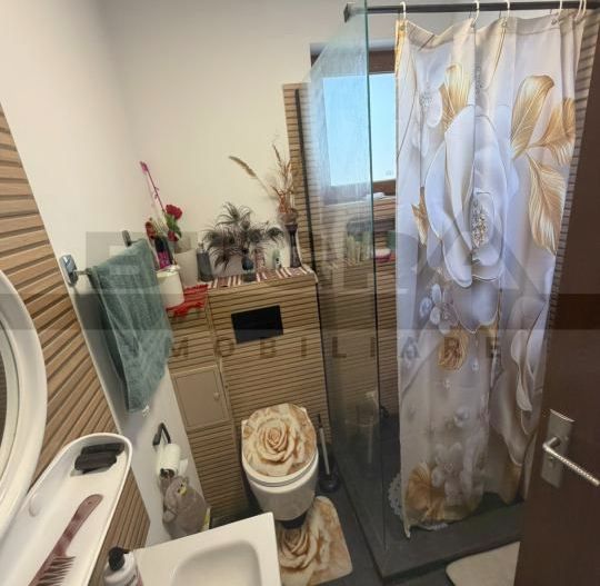 Casa individuala la cheie, 5 camere, 126 mp+474 mp teren, zona Gilau - Poză 7