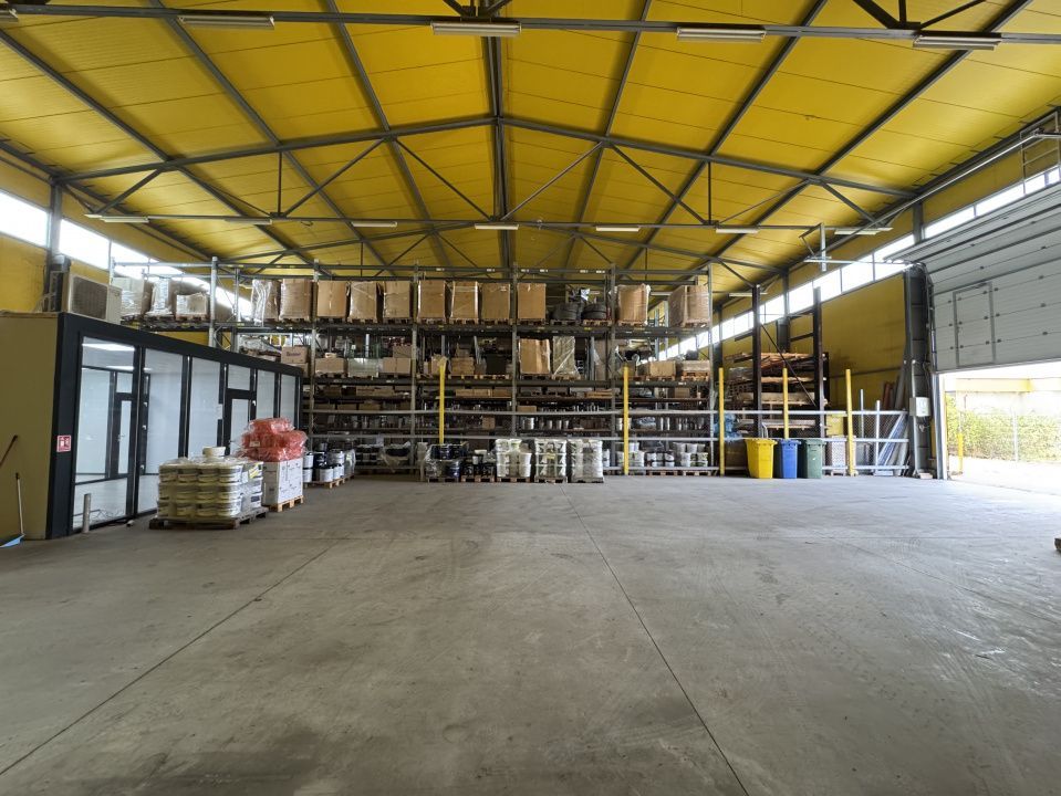 Hala Calea Lugojului depozitare-logistica 288 mp, locuri de parcare, acces tir - Poză 4
