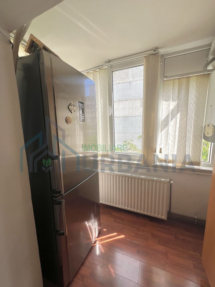 Apartament 3 camere de închiriat, Nicolina, cu loc de parcare disponibil - Poză 8