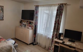 Casă de Vânzare | Piscină Interioară | Spațiu de Relaxare - Poză 39