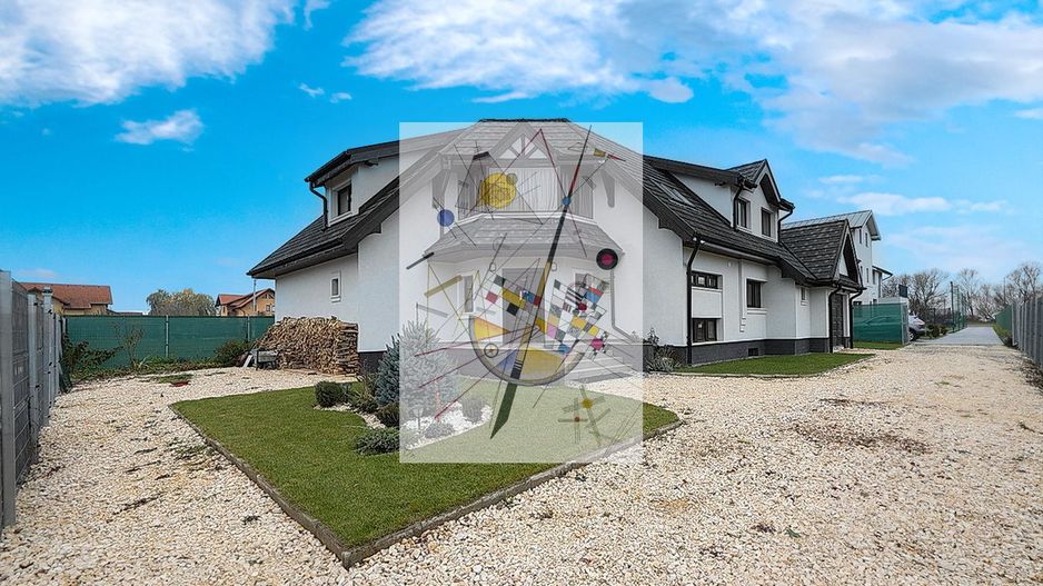 Proprietate Deosebita - Poză 15