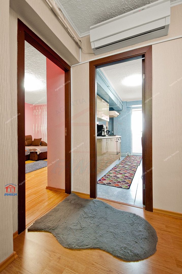 Apartament spatios, renovat, 4 camere, decomandat, etaj 4, Micro 39 - Poză 4