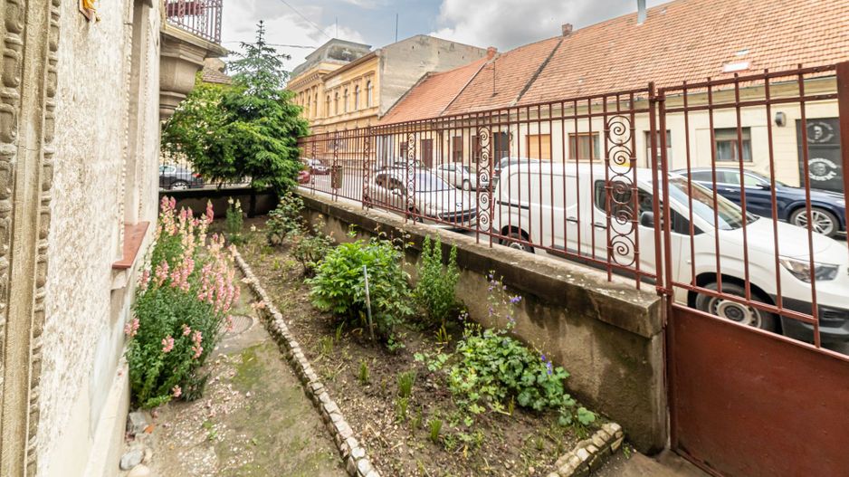 Proprietate vândută Apartament primitor într-o clădire deosebită - Poză 11