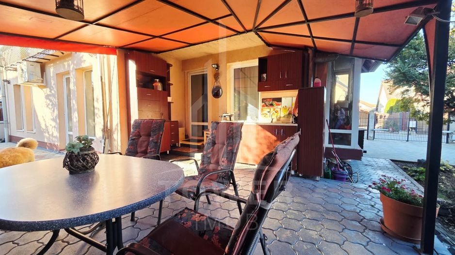 Casă modernă de vânzare în Șelimbăr – zonă Brana - Poză 30