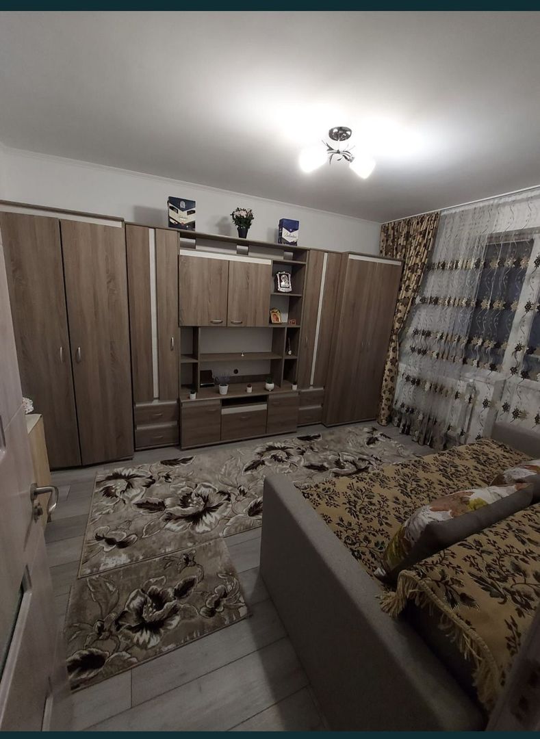 Vand apartament decomandat cu 2 camere - Poză 4