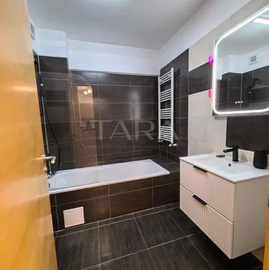 Apartament modern cu 2 camere, Viva City – Iulius Mall. - Poză 7