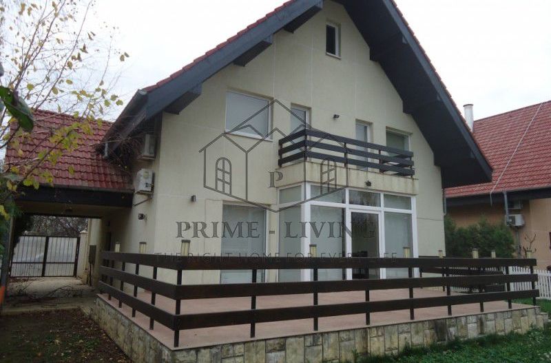 VILA RECENT RENOVATA LA INCHIRIERE - Poză 1