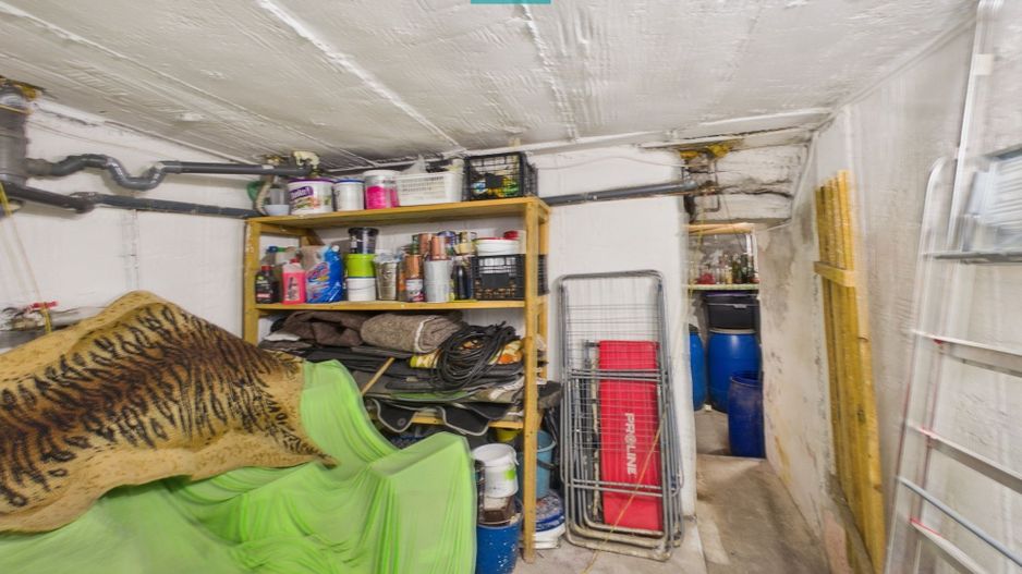 Casa cu potential multiplu in Curtici - Poză 28