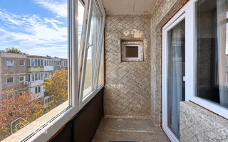 Apartament 4 camere, 86 mp,  decomandat,  Zona Vlaicu-Lebada - Poză 15