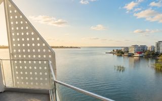 Bloc exclusivist | Vedere frontal la lac | Aqua Magic - Mamaia | Garaj - Poză 2