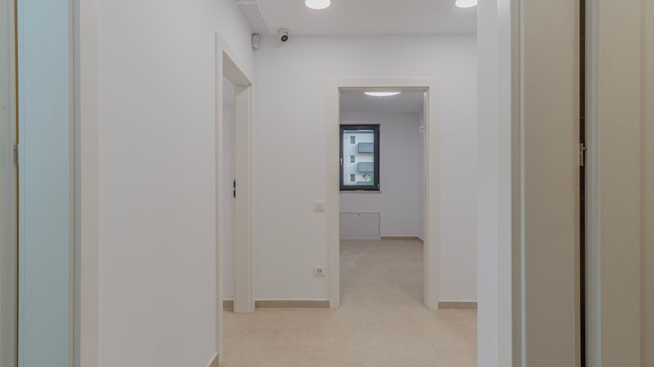 Clinica medicala-9 cabinete- URBAN PLAZA - bloc 15 parter! - Poză 8