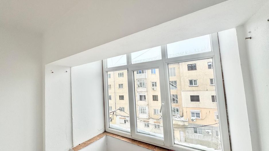 Apartament 3 camere de vânzare – Miron Nicolescu - Poză 3