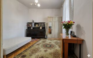 Unirii- Apartament mare 57 mp - Vedere la parc- Fara Risc-Comision 0% - Poză 2