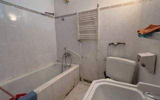 Apartament 2 camere etaj 1 cu boxa zona centrala - Poză 8