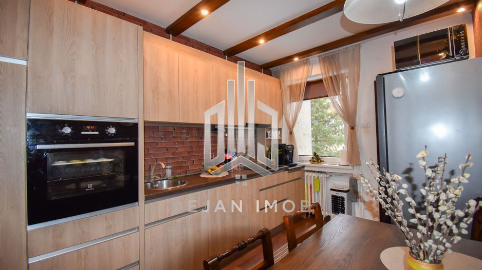 Apartament cu 3 camere | Etaj 3 | Zona Simeria - Poză 7