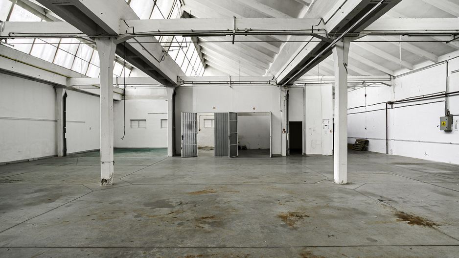 De Inchiriat Hala Industriala în Arad - Zonă Centrala cu Acces TIR - Poză 5