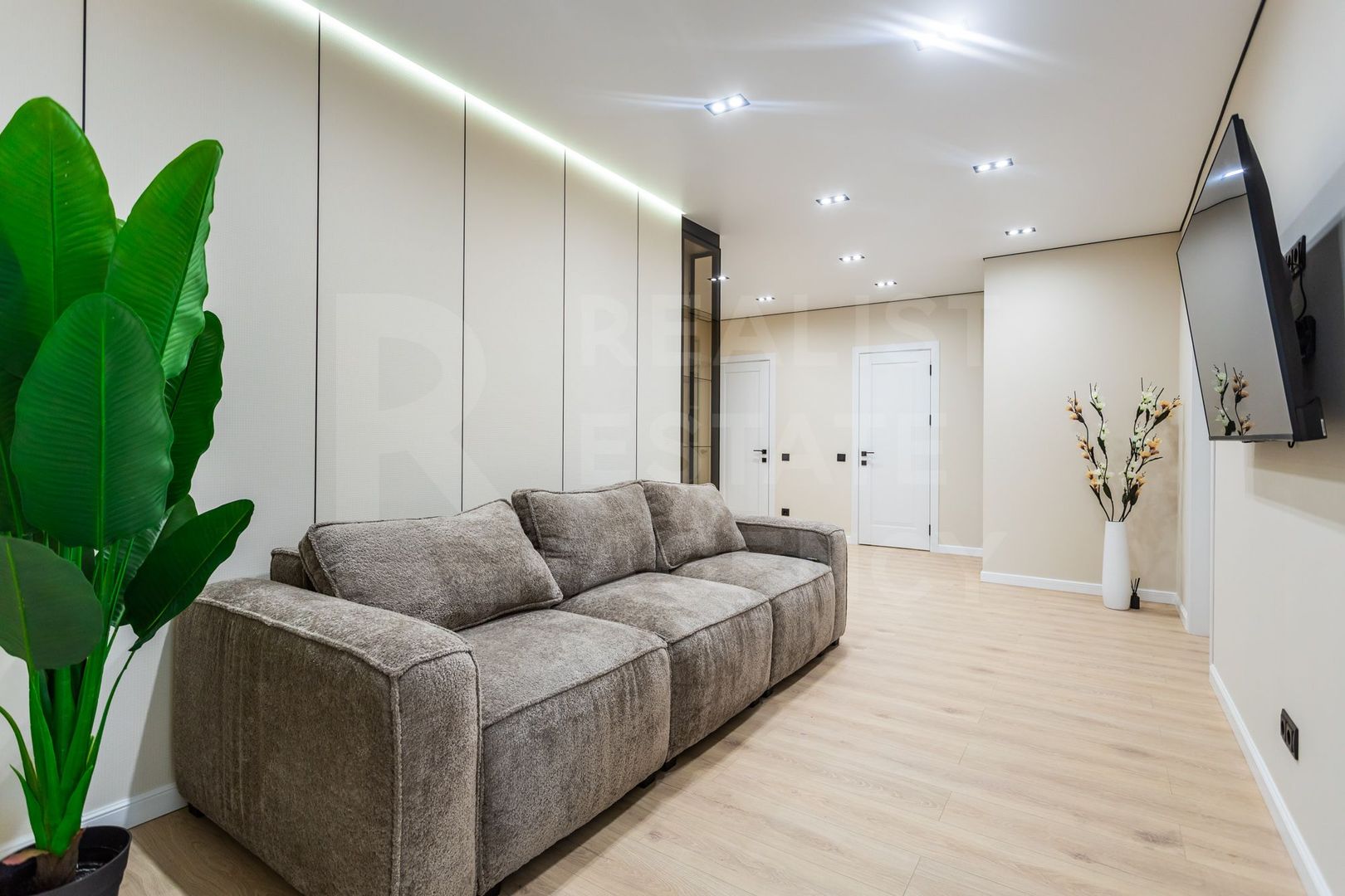 Vânzare, apartament,3 camere, Strada Nicolae Milescu Spătarul, Ciocana - Poză 4