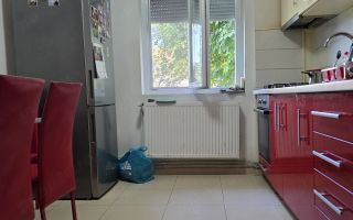 vand apartament 3 camere Circumvalatiunii  Favorit amenajat centrala - Poză 1