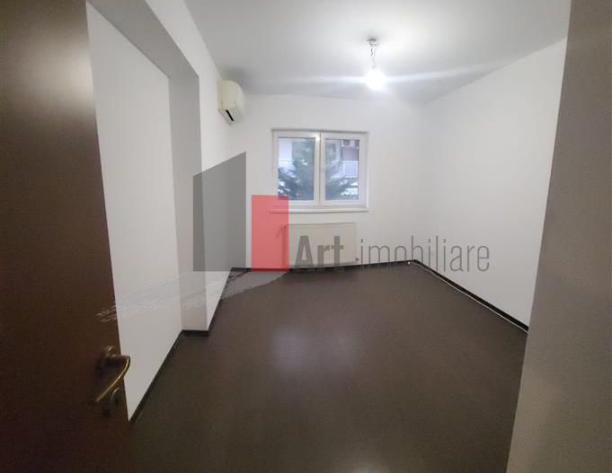 Apartament 3 camere Vitan metrou Mihai Bravu - Poză 18
