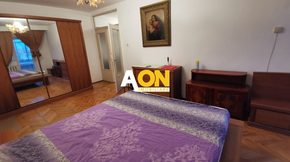 Apartament cu 3 Camere, Etaj Intermediar, Zona Parc Cetate - Poză 3