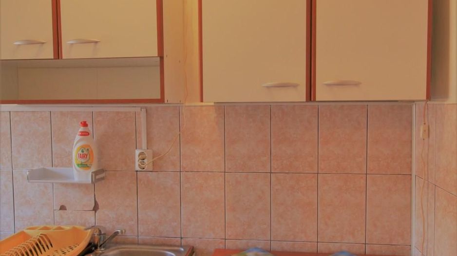 Exclusivitate - garsoniera, zugravită, centrală proprie - Poză 3