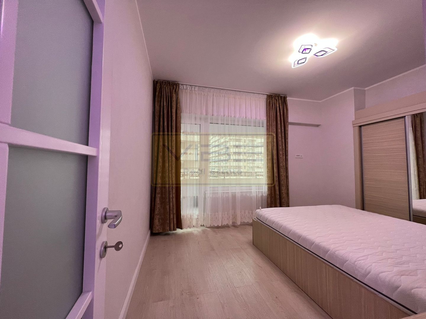Apartament 2 camere decomandat Royal Town - Copou - Poză 10