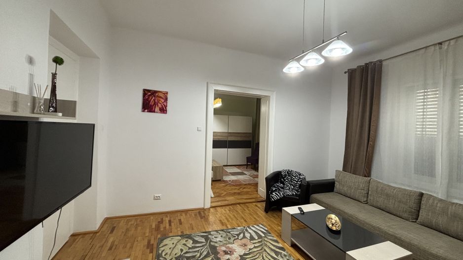 Vilă de închiriat zona Parvan - Poză 20