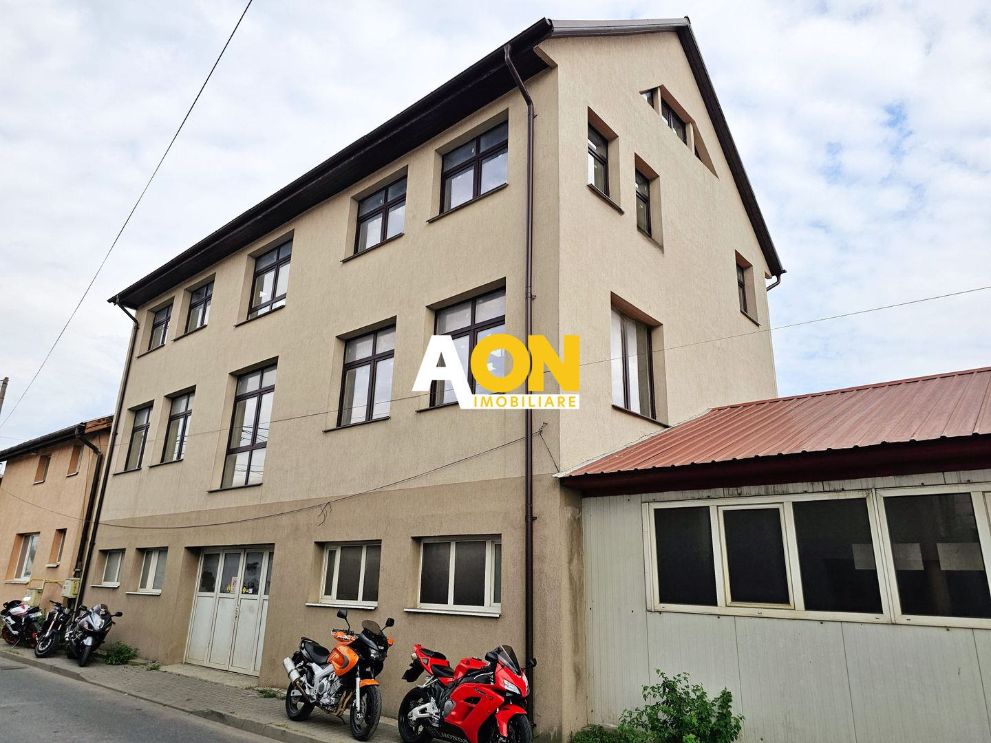 Spatiu pentru depozitare/productie/servicii, 3 niveluri, 366 mp utili - Poză 1