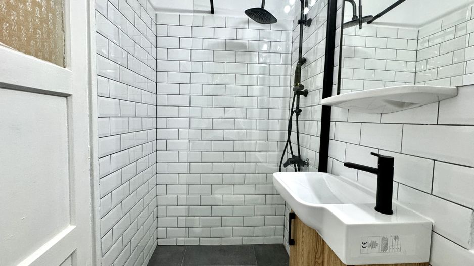 Apartament 2 camere, primitor, cu garaj, in zona Centrala-Universitate - Poză 17