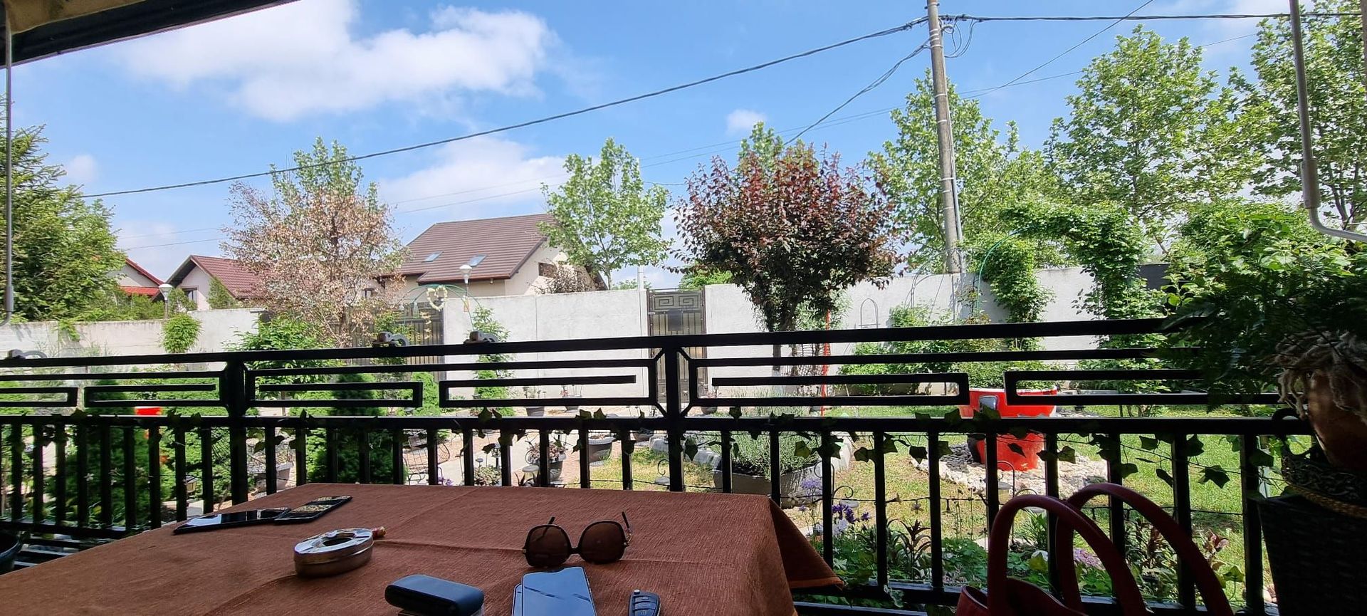 Parter cu structură pentru etaj, curte amenajată și organizare impeca - Poză 38