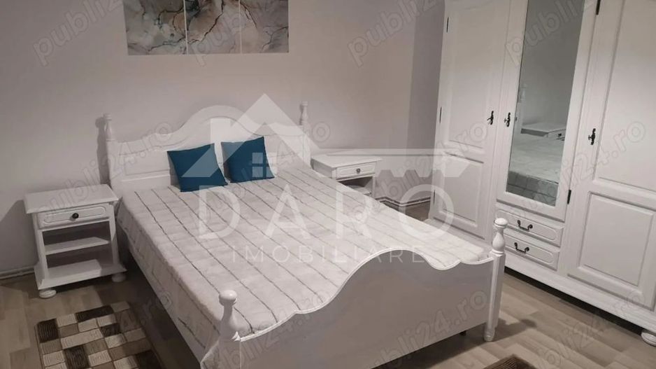 Apartament spațios 3 camere, zona centrala , Poli 2 - Poză 1