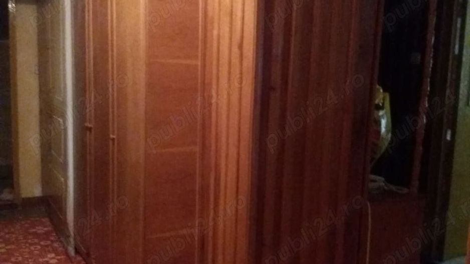 Apartament 4 camere de vanzare - Poză 9