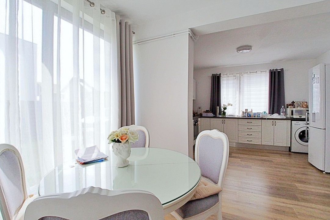 Vanzare vila de Lux, Stefanesti zona Lidl - Poză 15